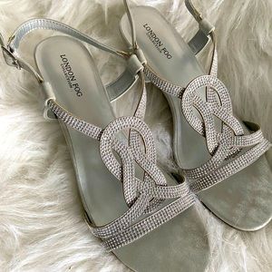 Silver evening dress sandals